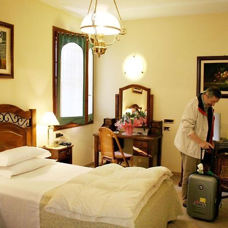 Hotel Corte Vecchia San Prospero Exteriér fotografie