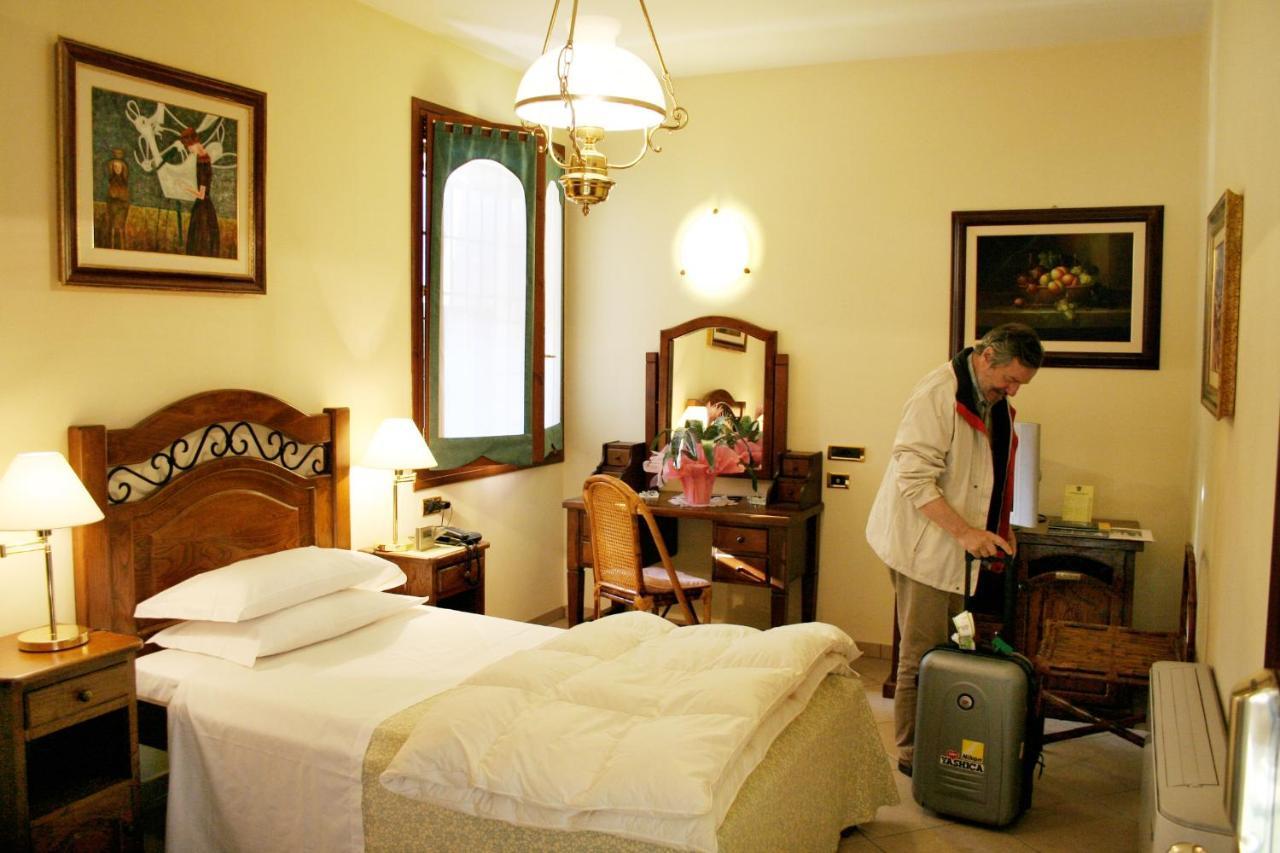 Hotel Corte Vecchia San Prospero Exteriér fotografie