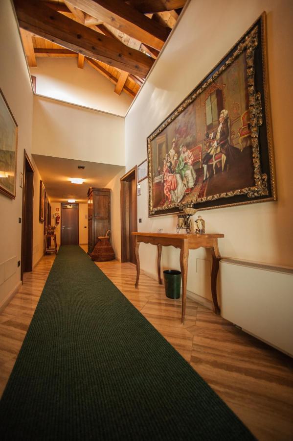 Hotel Corte Vecchia San Prospero Exteriér fotografie