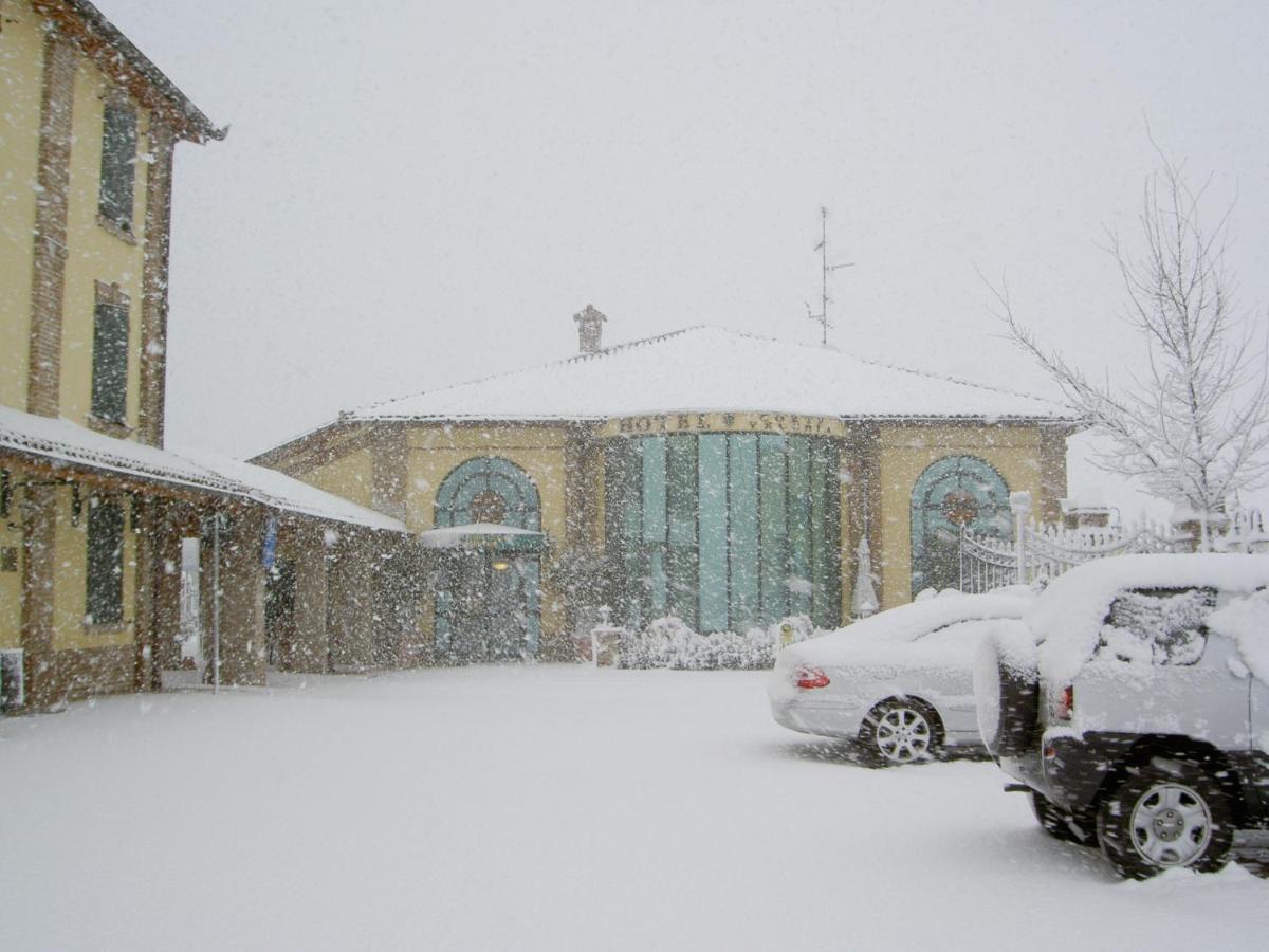 Hotel Corte Vecchia San Prospero Exteriér fotografie