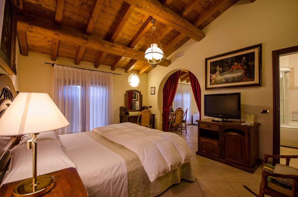 Hotel Corte Vecchia San Prospero Pokoj fotografie