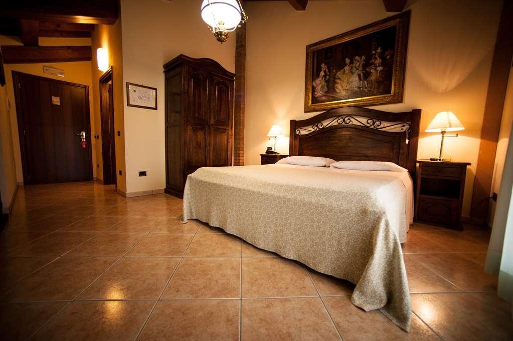 Hotel Corte Vecchia San Prospero Pokoj fotografie